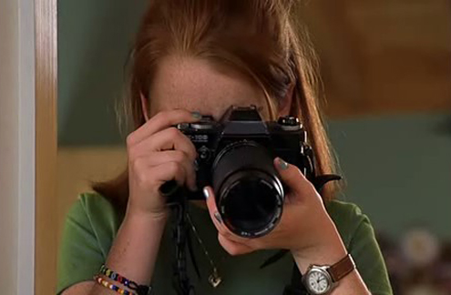 Linsay Lohan y Yashica FX-103